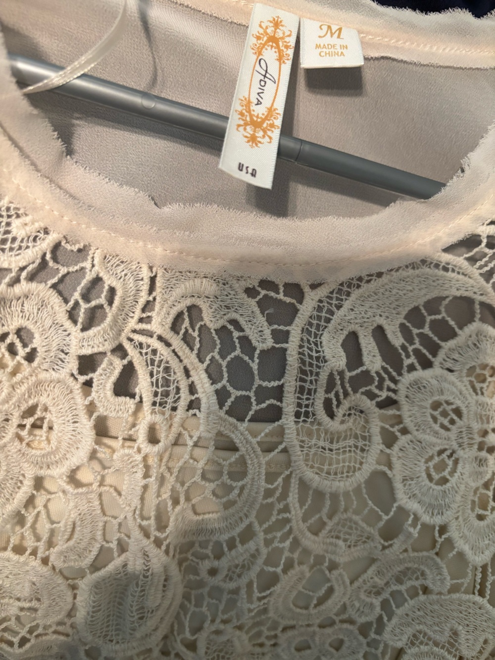 Adiva Cream Lace Crochet Overlay Sheer Short Sleeve Blouse With Cami Size Small - Picture 6 of 8